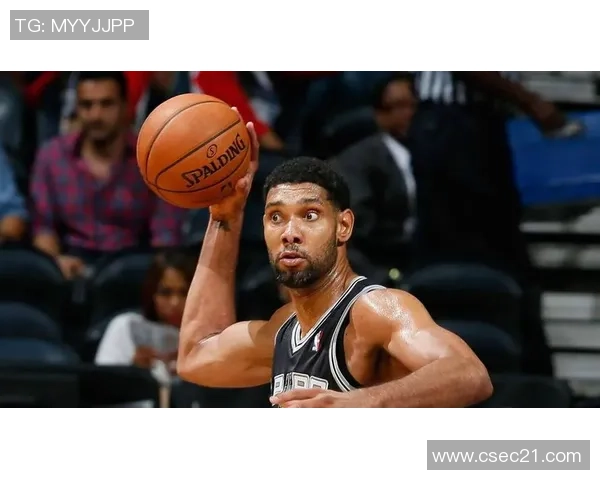 邓肯与鲨鱼的季后赛对决回顾：传奇球星的巅峰对抗与精彩瞬间